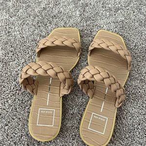 Dolce vita sandal